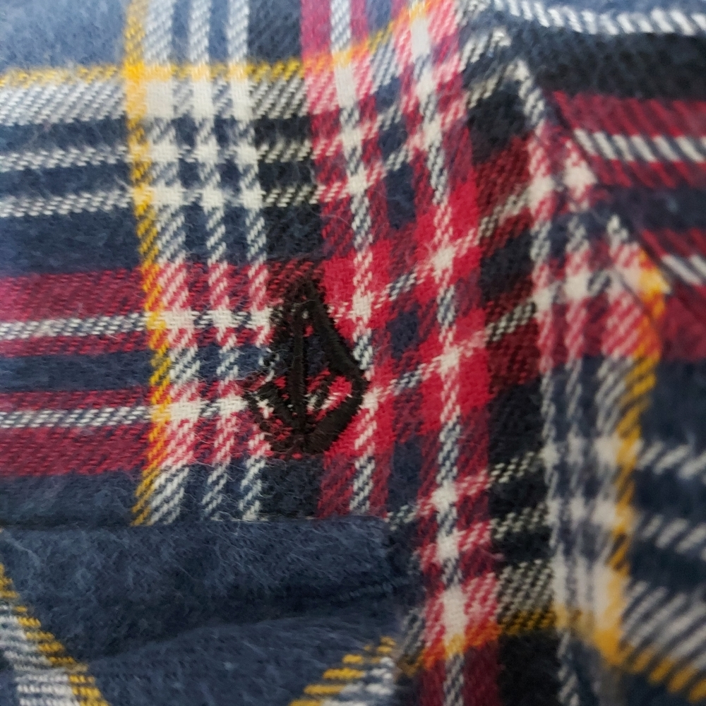 Volcom Checked Shirt - Picture 3 of 8